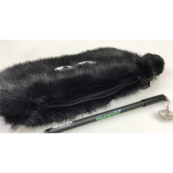 Soot Sprite Handheld Purse - Picture 5 of 6